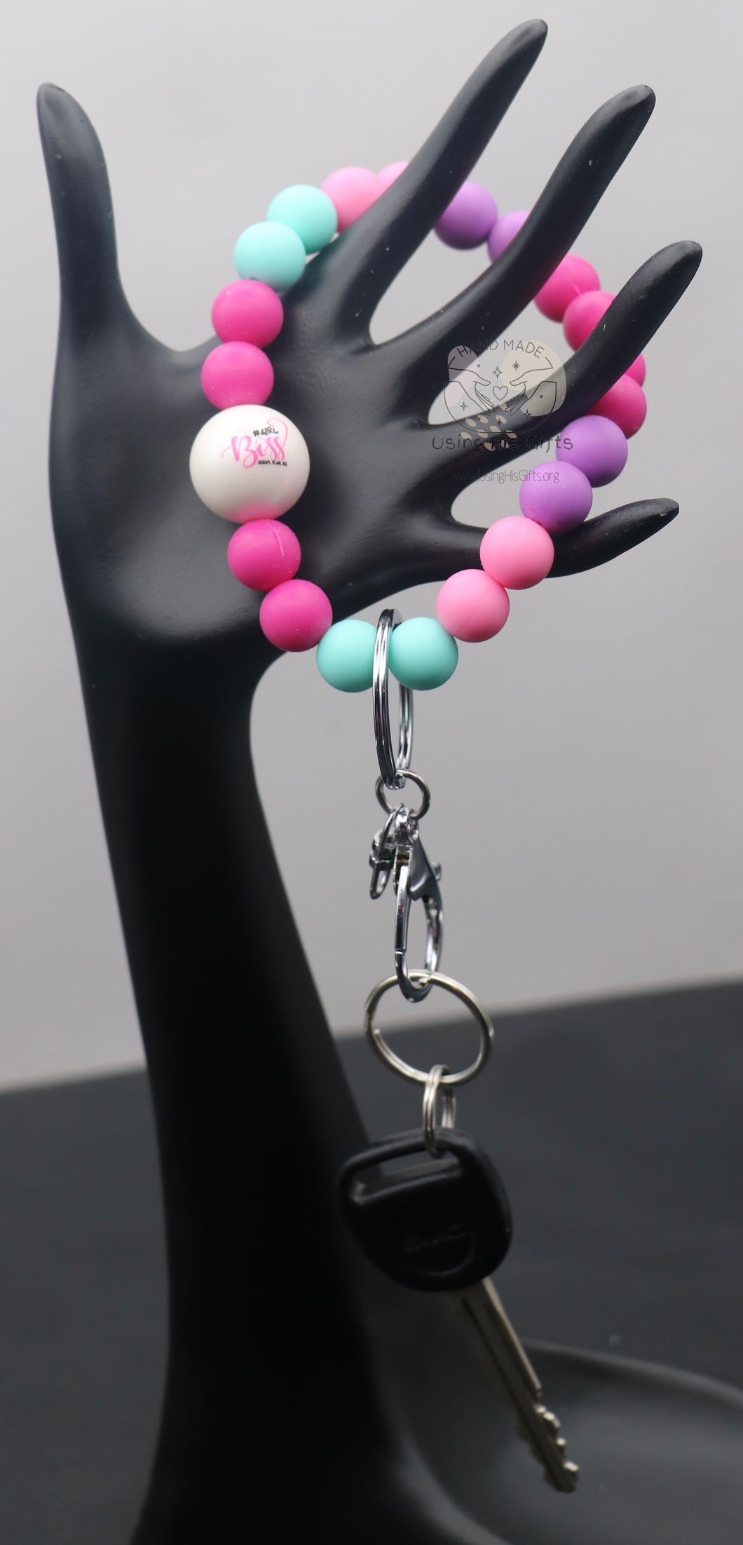 Beaded bracelet keychain