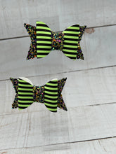 Load image into Gallery viewer, Green stripes 3 inch set
