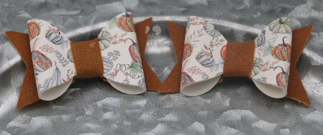 Pastel pumpkin 3 inch set hair bows.